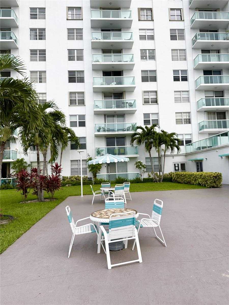 Small Image of 2841 NORTH EAST 163RD ST #304, North Miami Beach Number 28