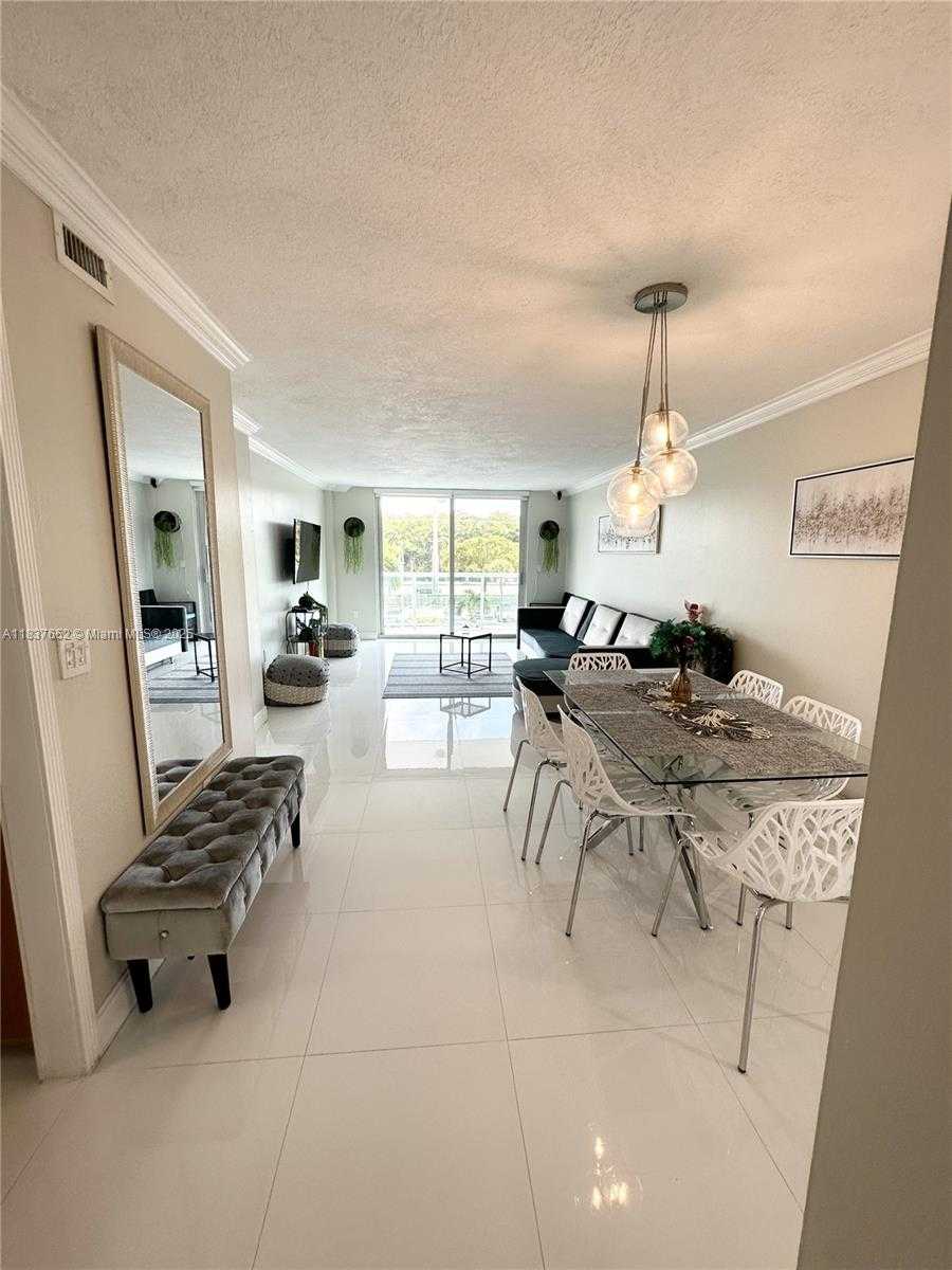 Small Image of 2841 NORTH EAST 163RD ST #304, North Miami Beach Number 3