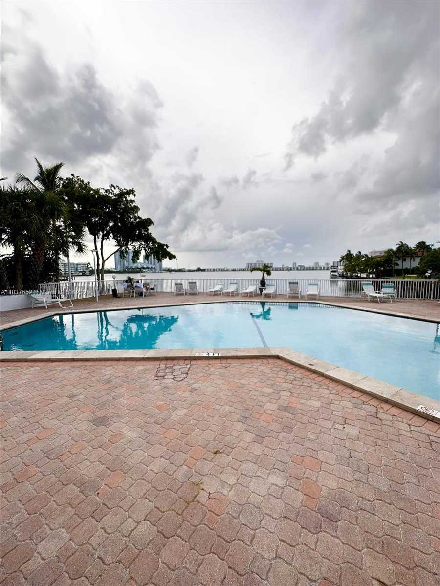 Small Image of 2841 NORTH EAST 163RD ST #304, North Miami Beach Number 30