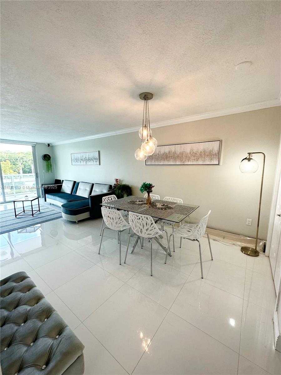 Small Image of 2841 NORTH EAST 163RD ST #304, North Miami Beach Number 5