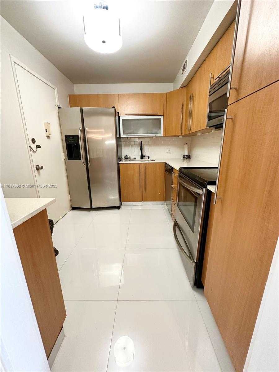 Small Image of 2841 NORTH EAST 163RD ST #304, North Miami Beach Number 8