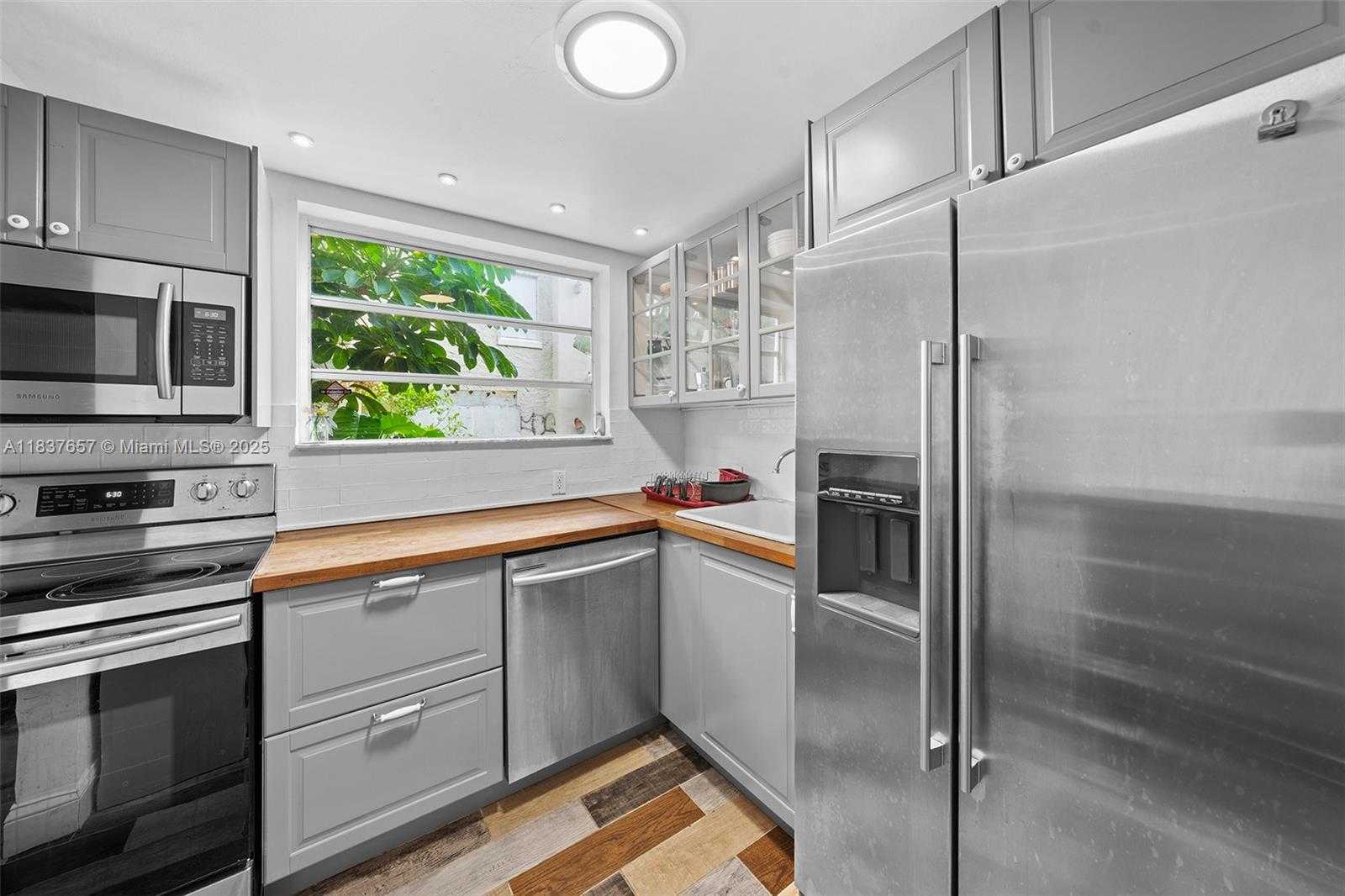 Small Image of 1211 PENNSYLVANIA AVE #A1, Miami Beach Number 30