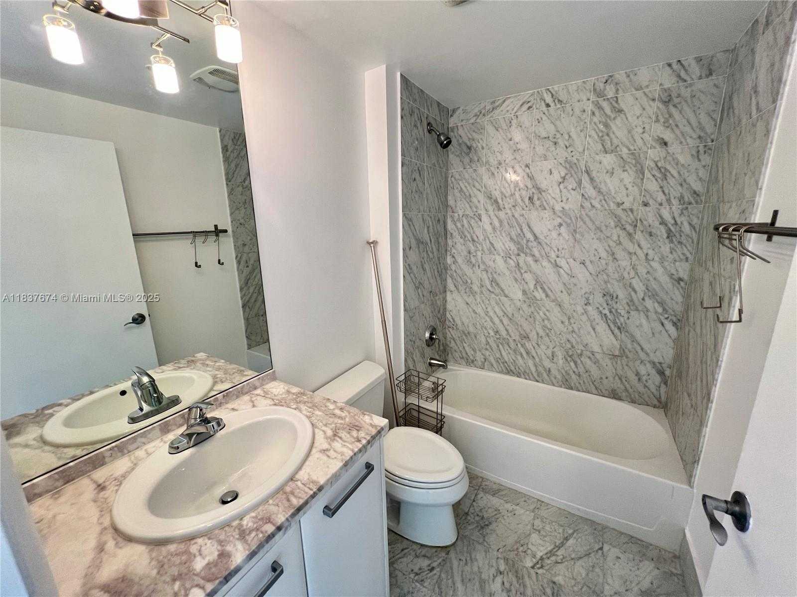 Small Image of 253 NORTH EAST 2ND ST #1808, Miami Number 10