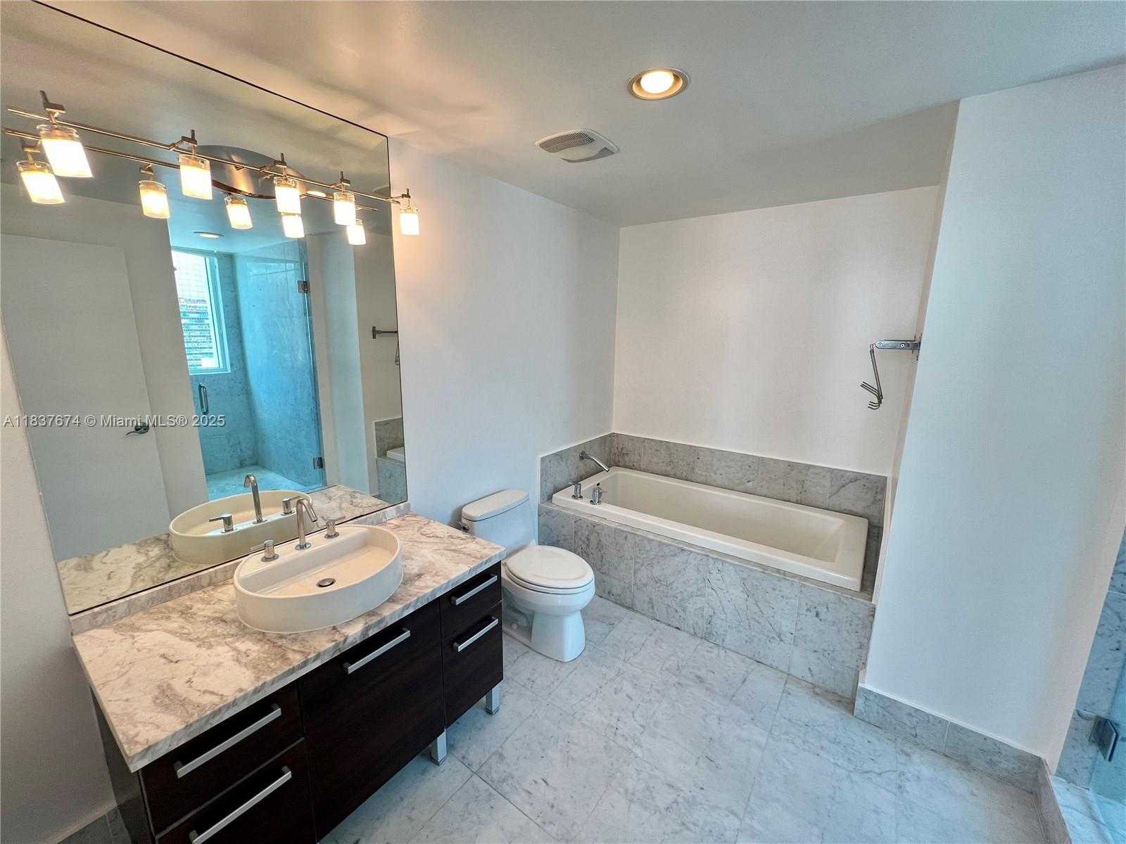 Small Image of 253 NORTH EAST 2ND ST #1808, Miami Number 12