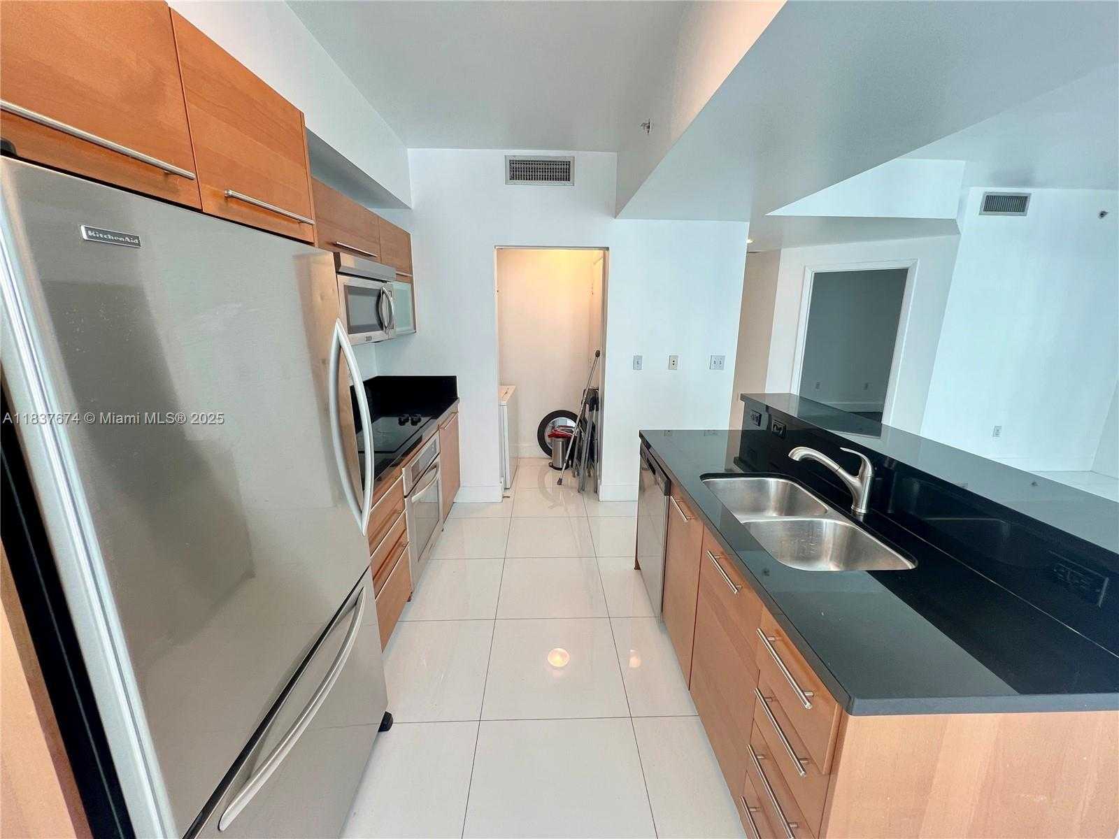 Small Image of 253 NORTH EAST 2ND ST #1808, Miami Number 6