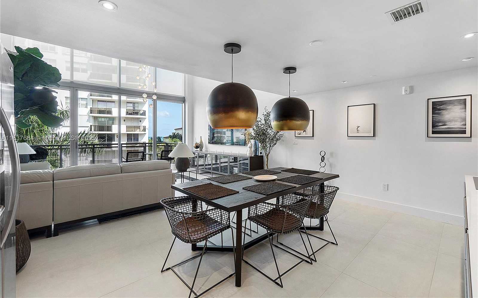 Small Image of Miami Beach Number 21