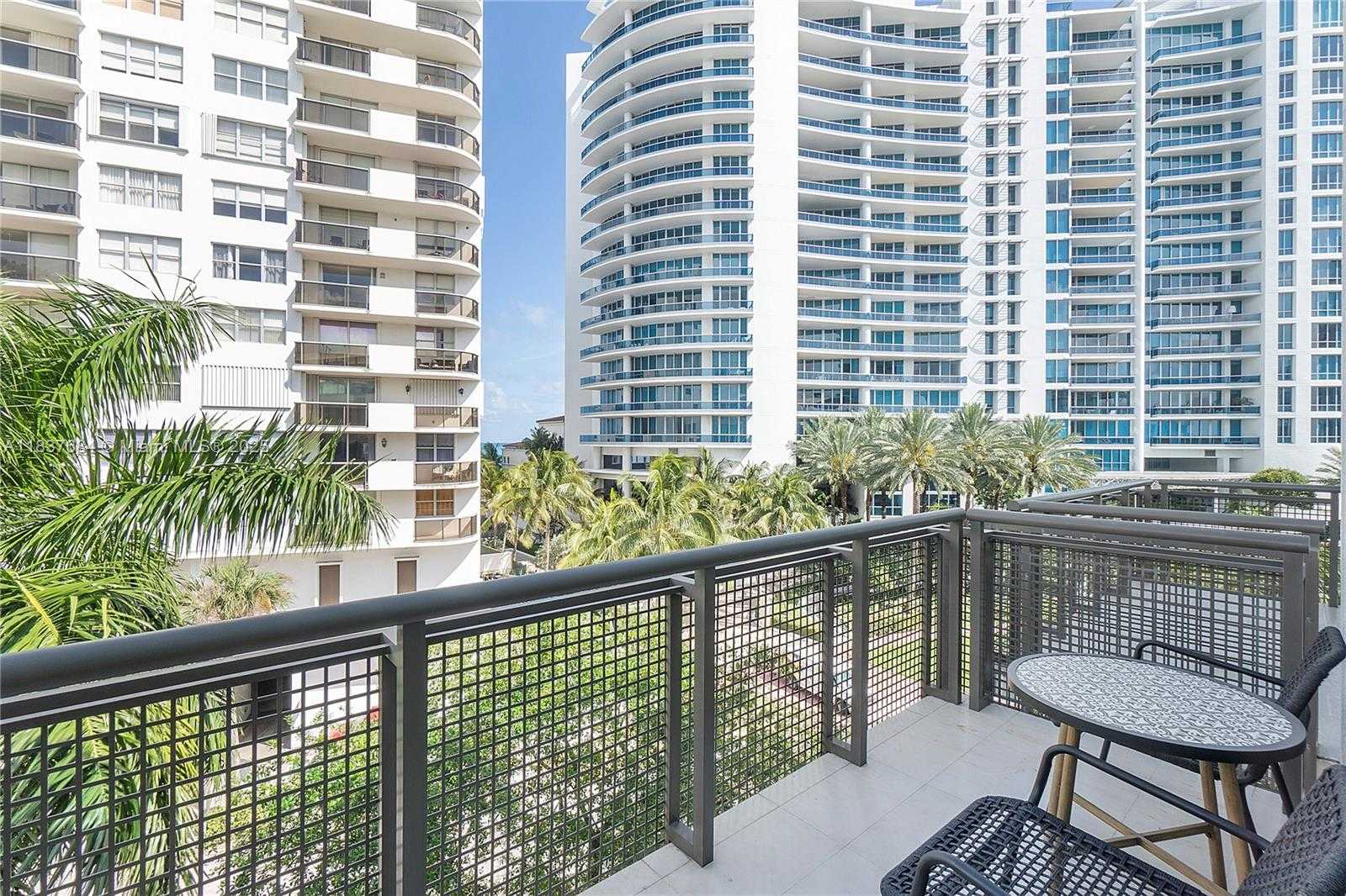 Small Image of Miami Beach Number 29
