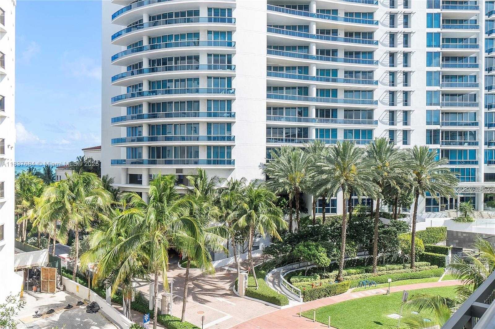 Small Image of Miami Beach Number 36