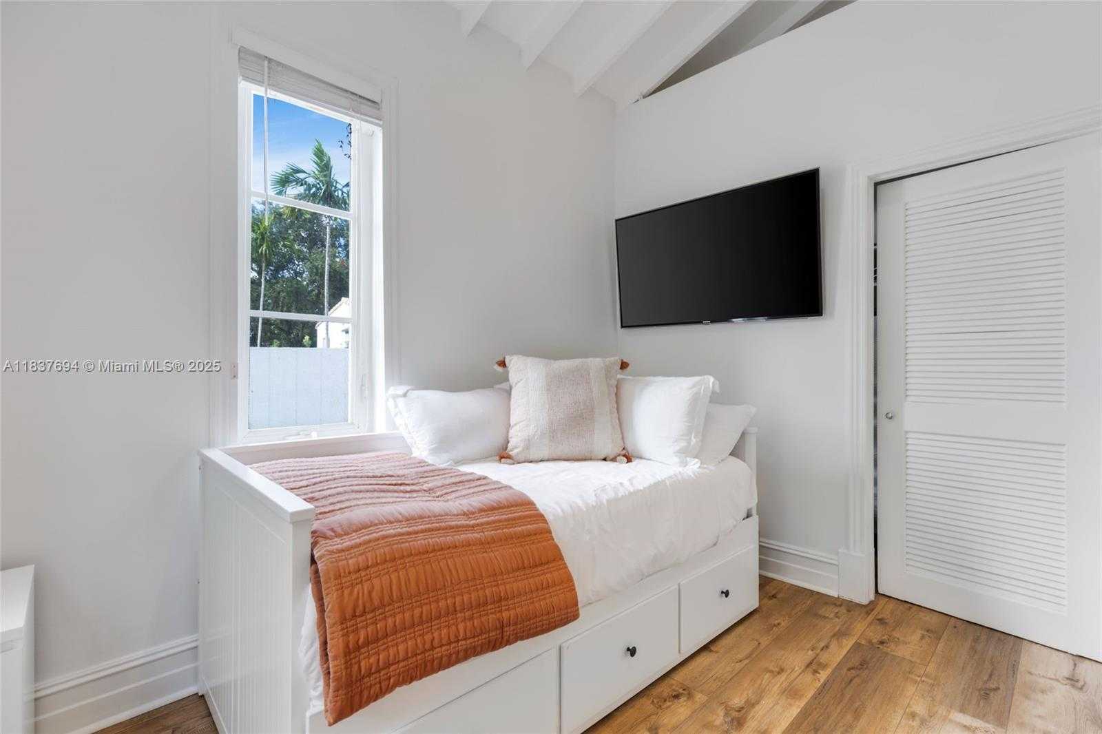 Small Image of 113 NORTH EAST 101ST ST, Miami Shores Number 38