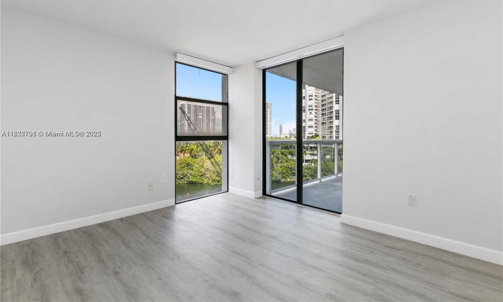 Small Image of 20505 EAST COUNTRY CLUB DR #632, Aventura Number 14