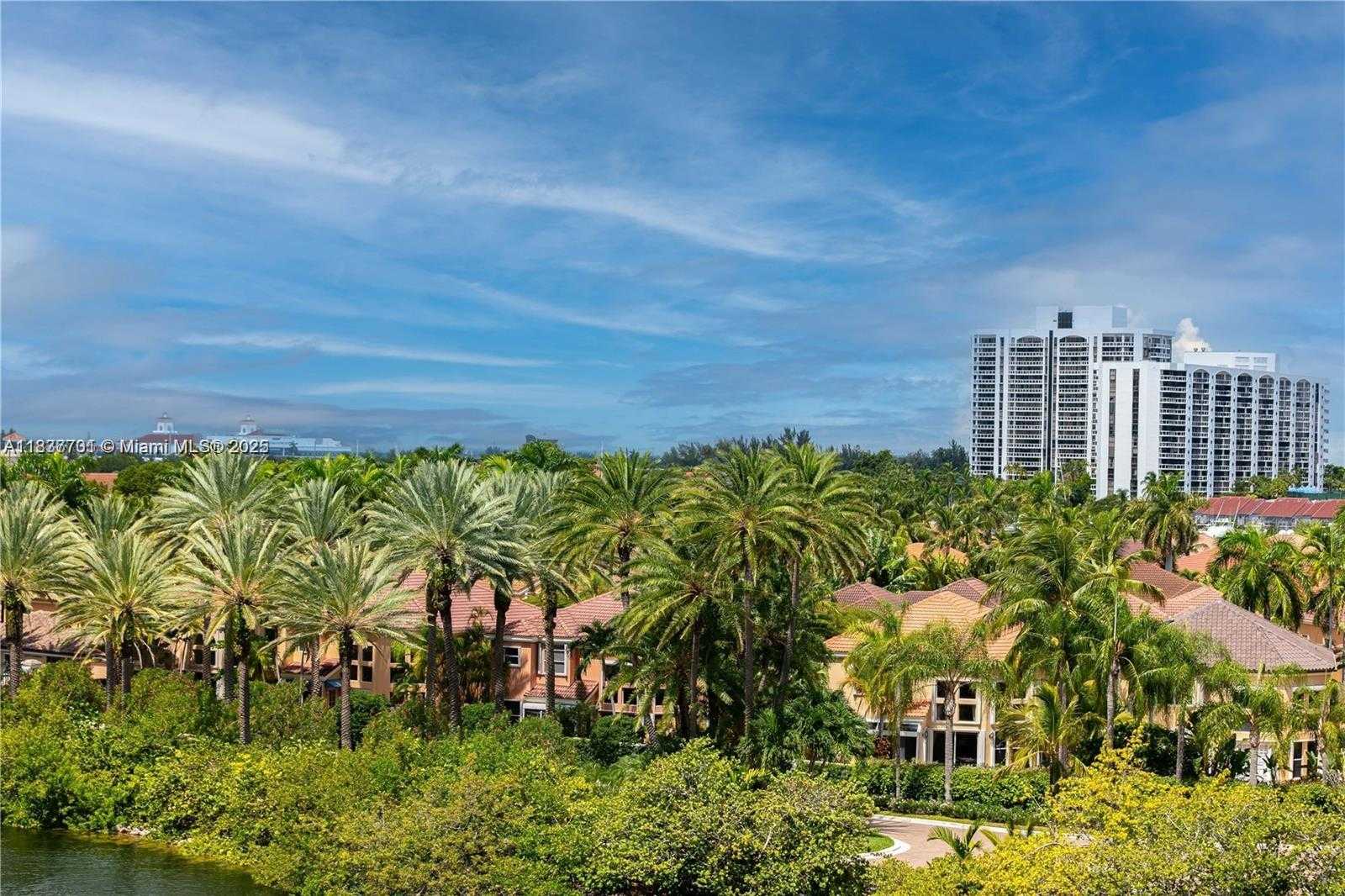 Small Image of 20505 EAST COUNTRY CLUB DR #632, Aventura Number 2