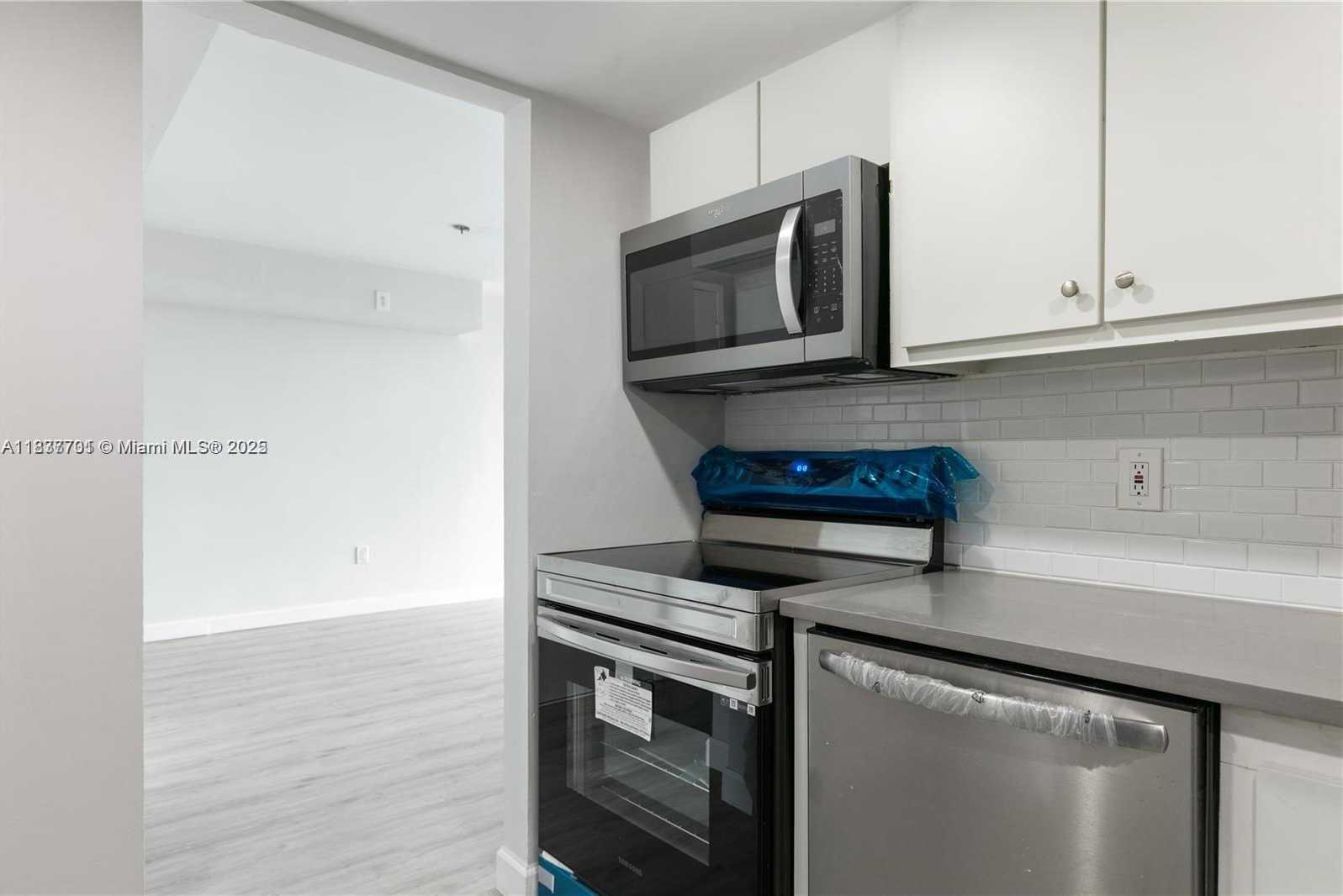Small Image of 20505 EAST COUNTRY CLUB DR #632, Aventura Number 7