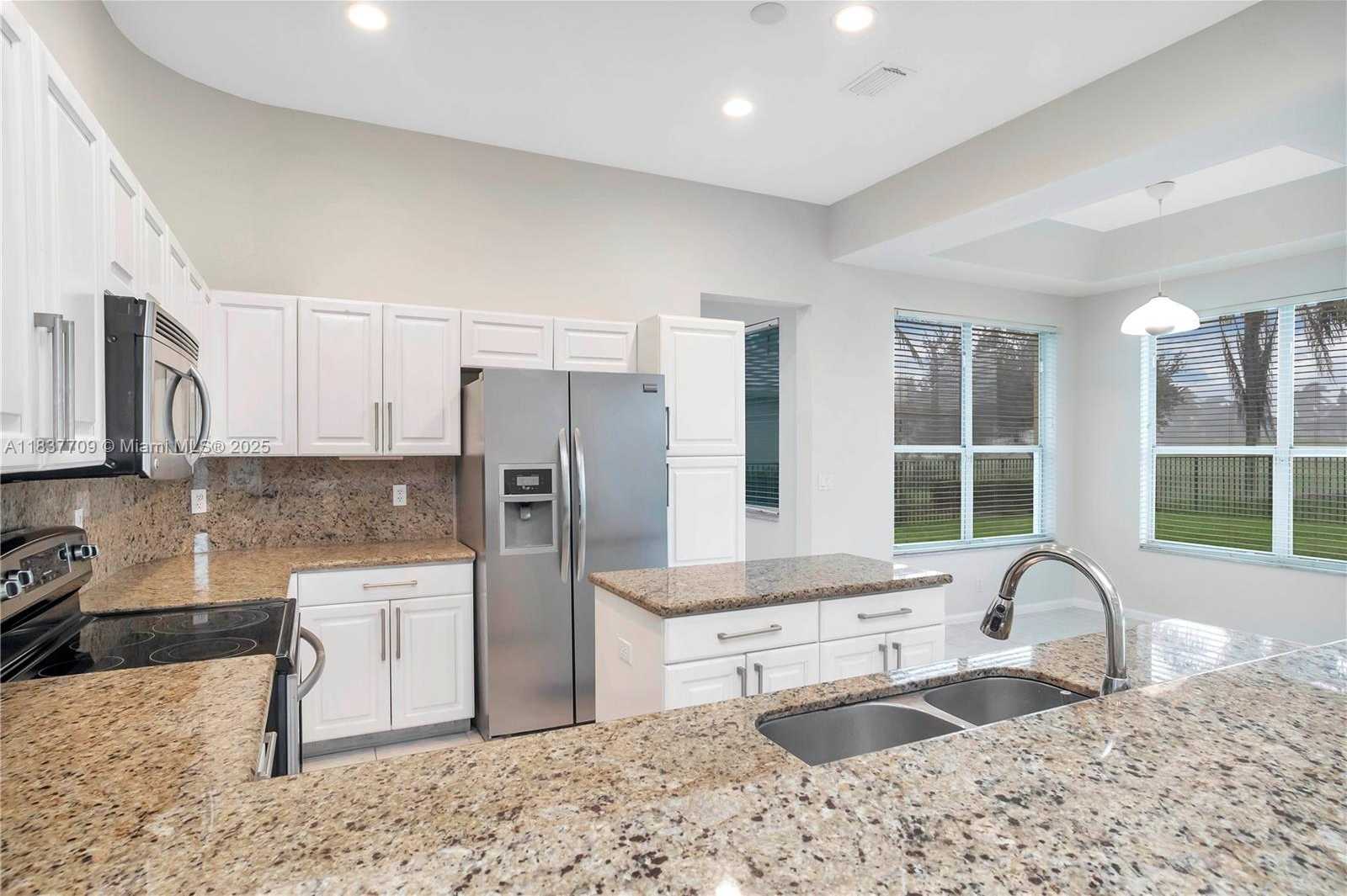 Small Image of 2527 EAGLE RUN DR, Weston Number 18