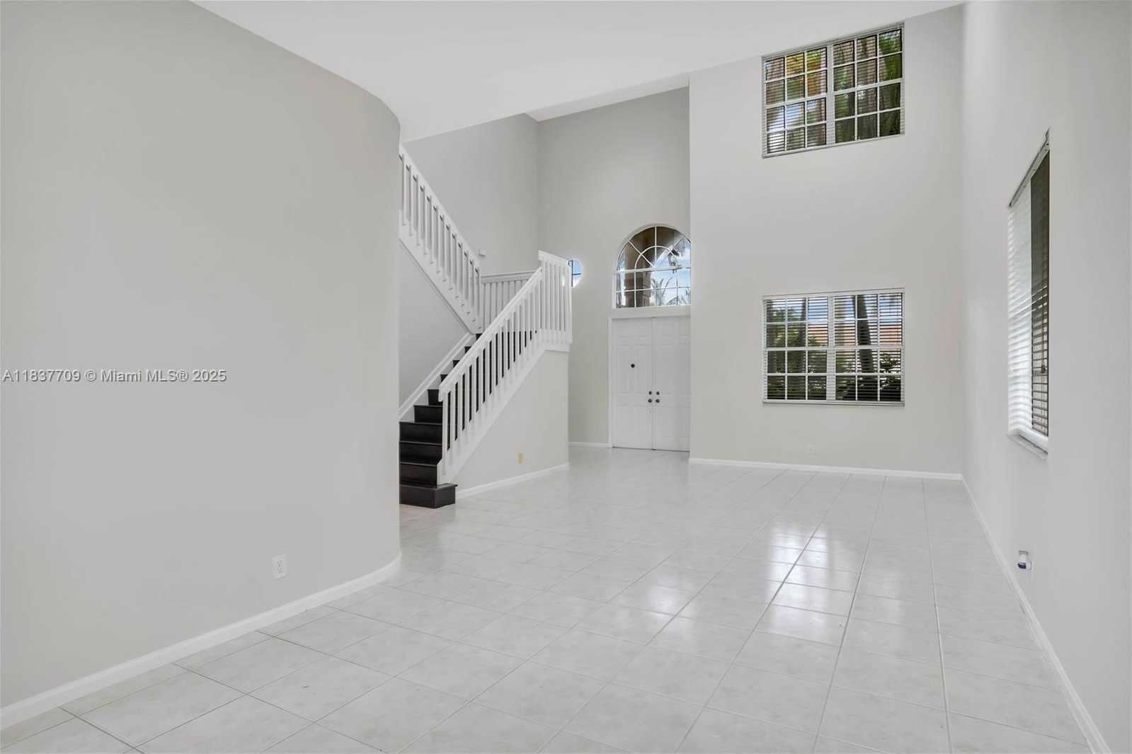Small Image of 2527 EAGLE RUN DR, Weston Number 29
