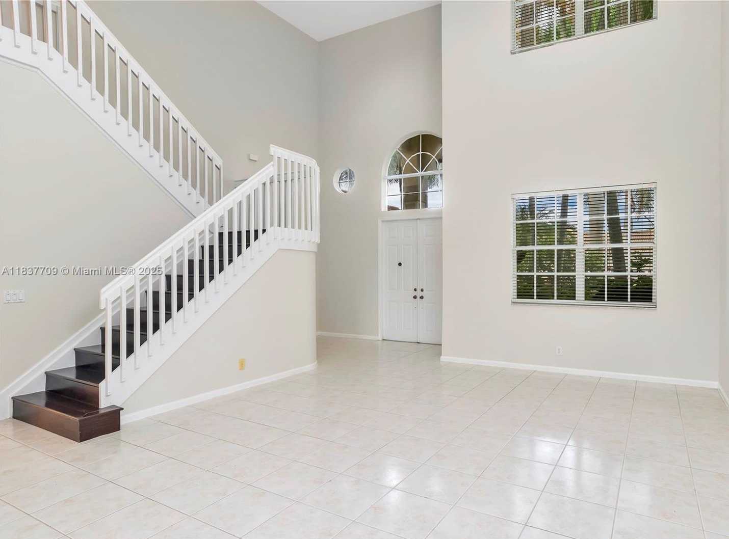 Small Image of 2527 EAGLE RUN DR, Weston Number 30