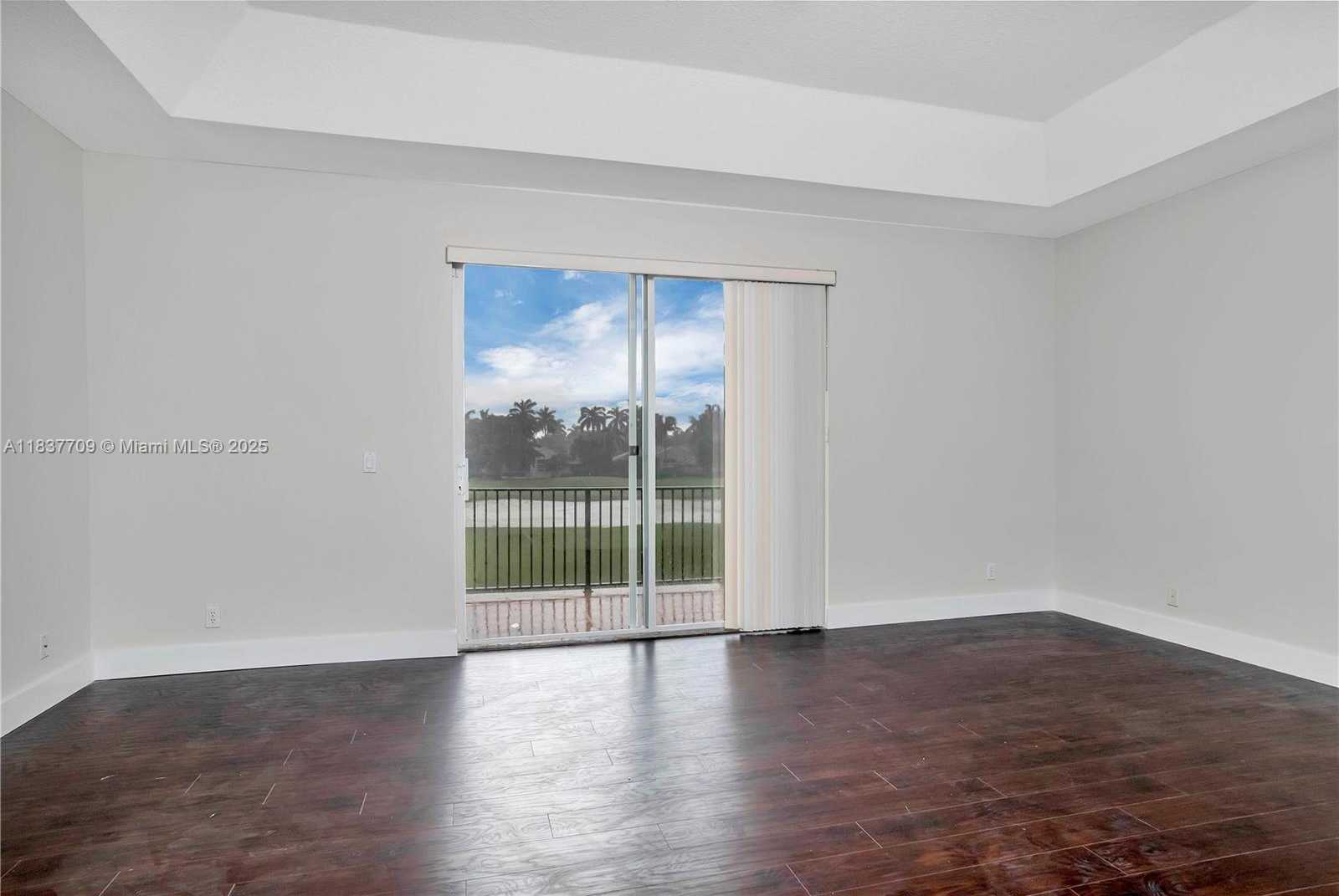 Small Image of 2527 EAGLE RUN DR, Weston Number 33