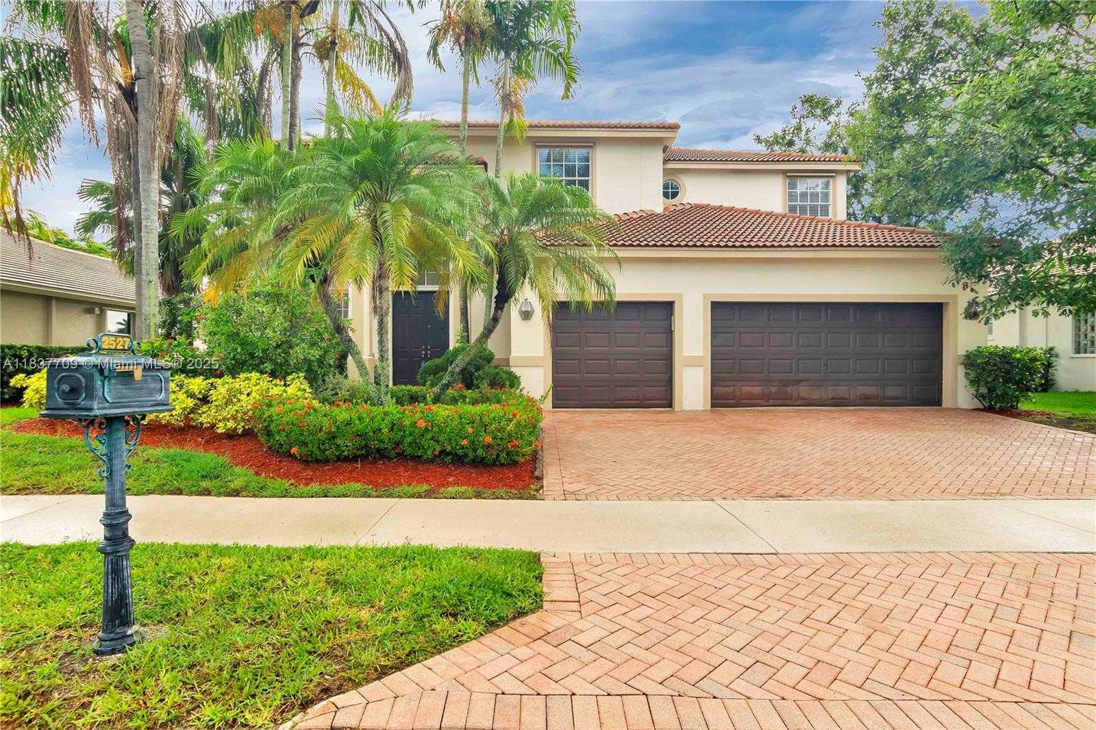 Small Image of 2527 EAGLE RUN DR, Weston Number 8