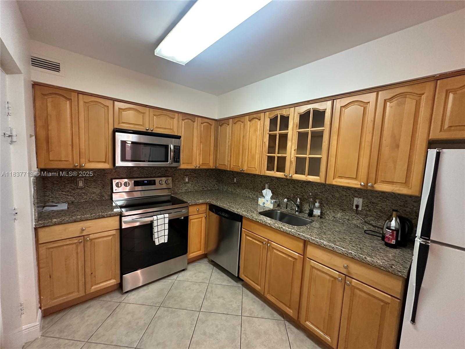 Small Image of 9225 COLLINS AVE #908, Surfside Number 22