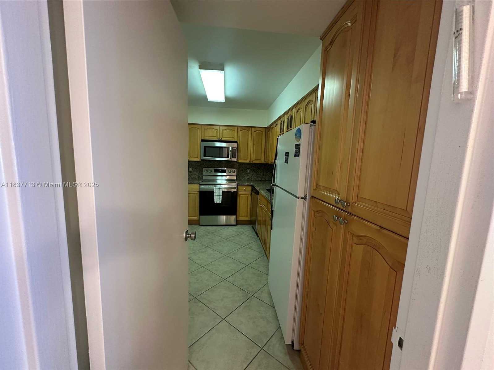 Small Image of 9225 COLLINS AVE #908, Surfside Number 23