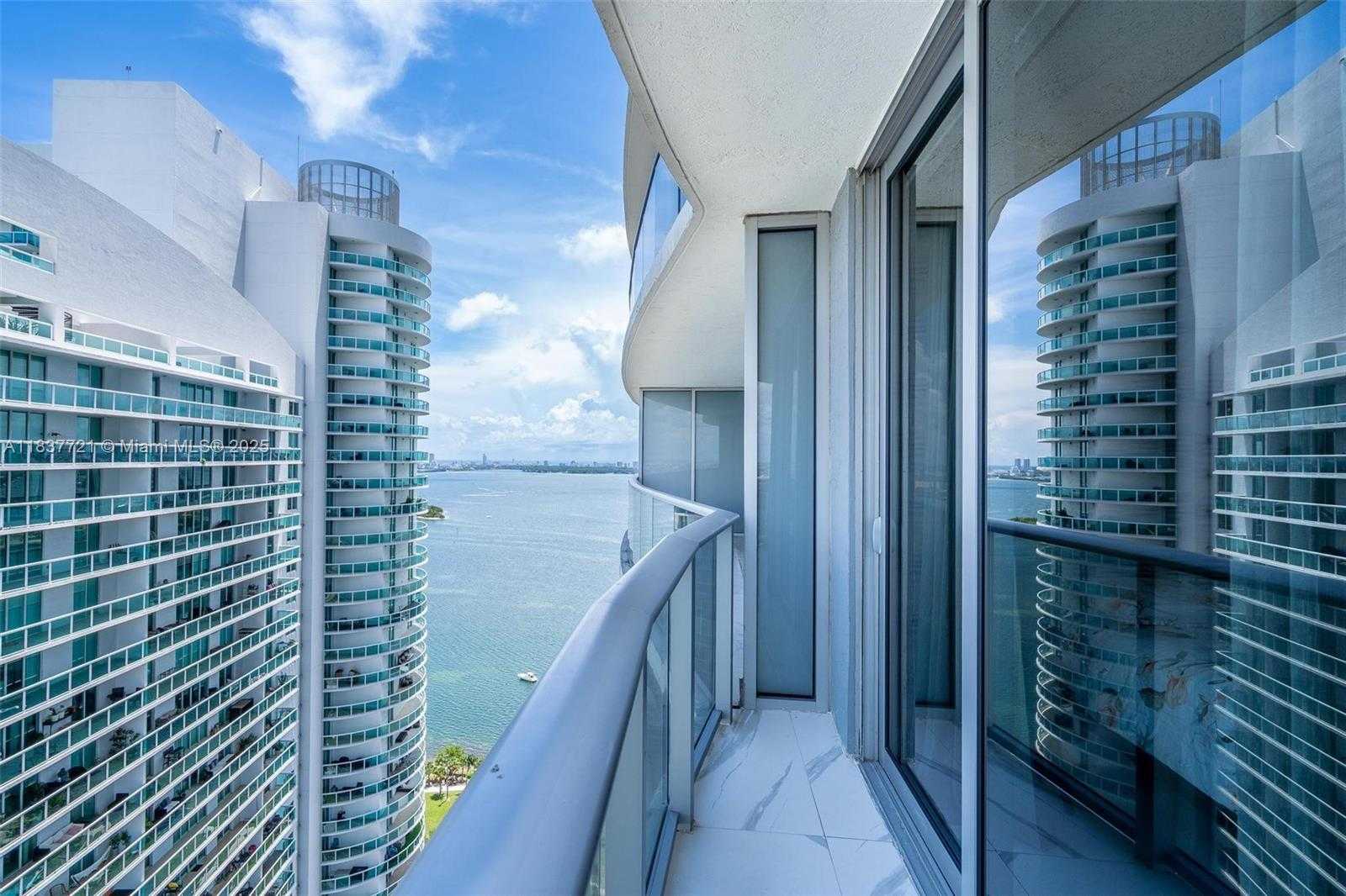 Small Image of 488 NE 18th St, Miami, FL 33132, USA Number 24