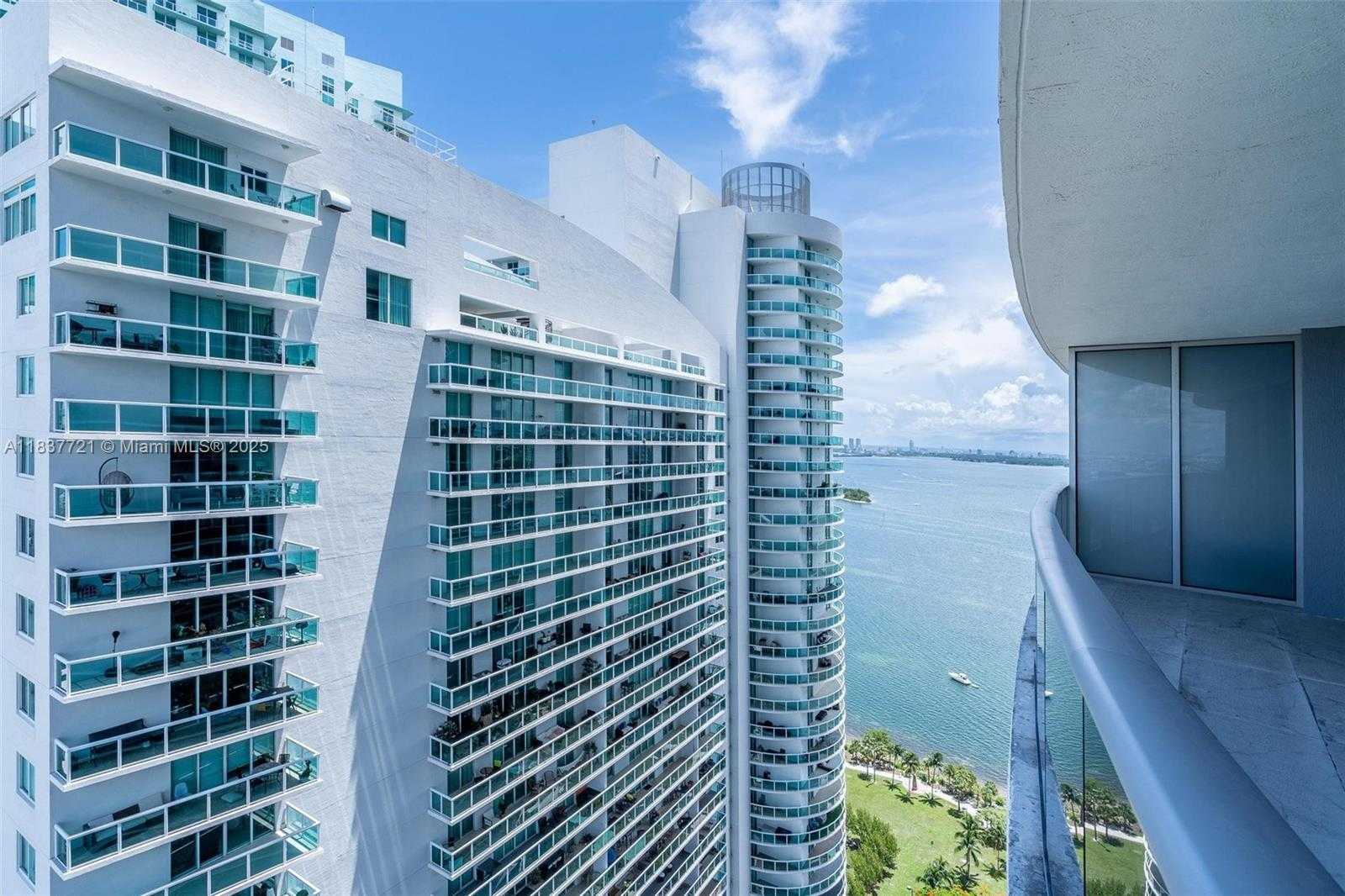 Small Image of 488 NE 18th St, Miami, FL 33132, USA Number 25