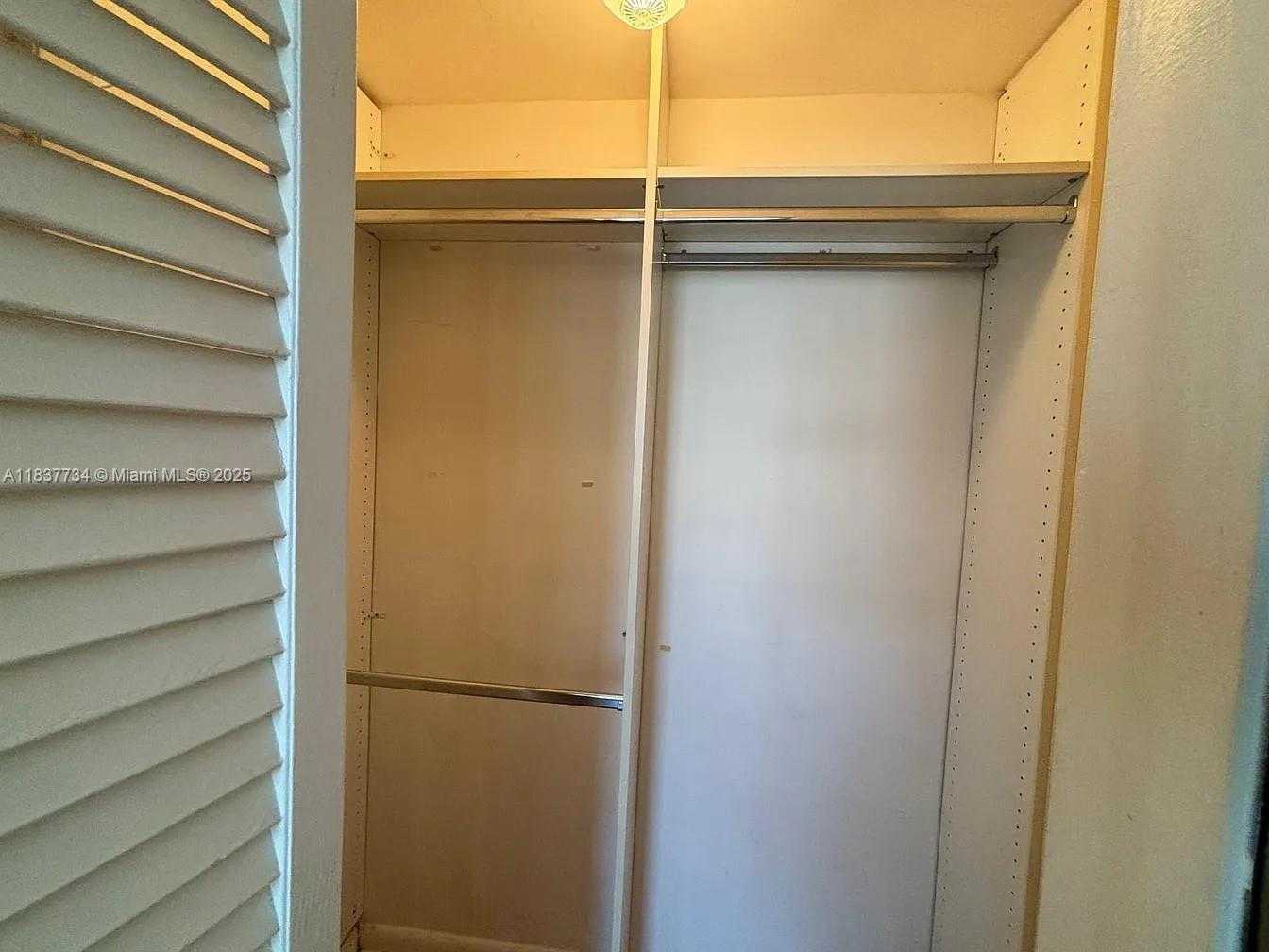 Small Image of 825 BRICKELL BAY DR #847, Miami Number 10