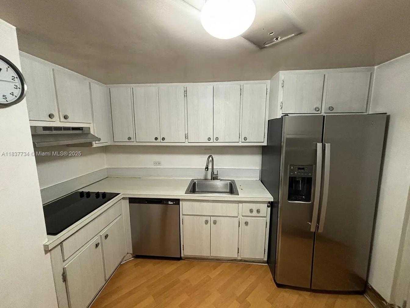 Small Image of 825 BRICKELL BAY DR #847, Miami Number 15