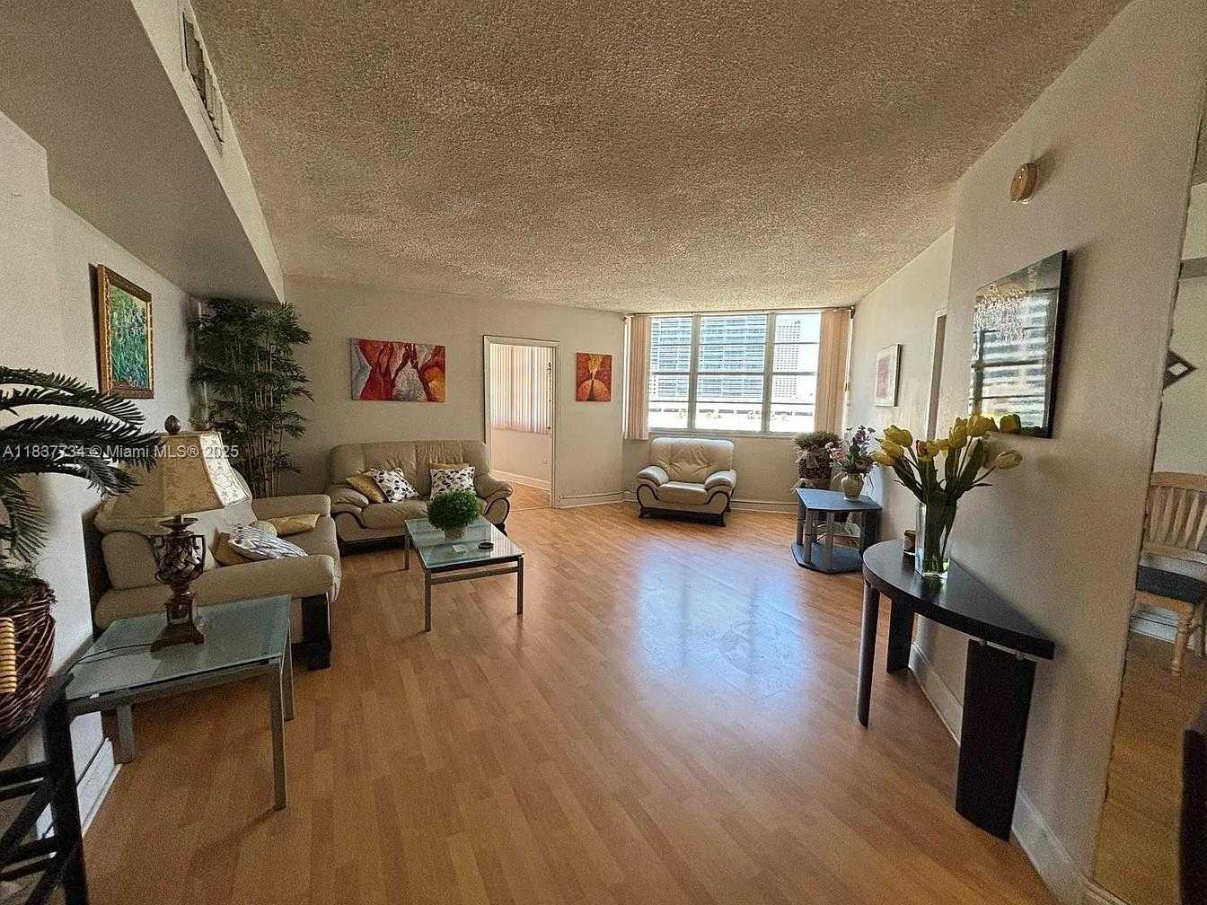 Small Image of 825 BRICKELL BAY DR #847, Miami Number 2