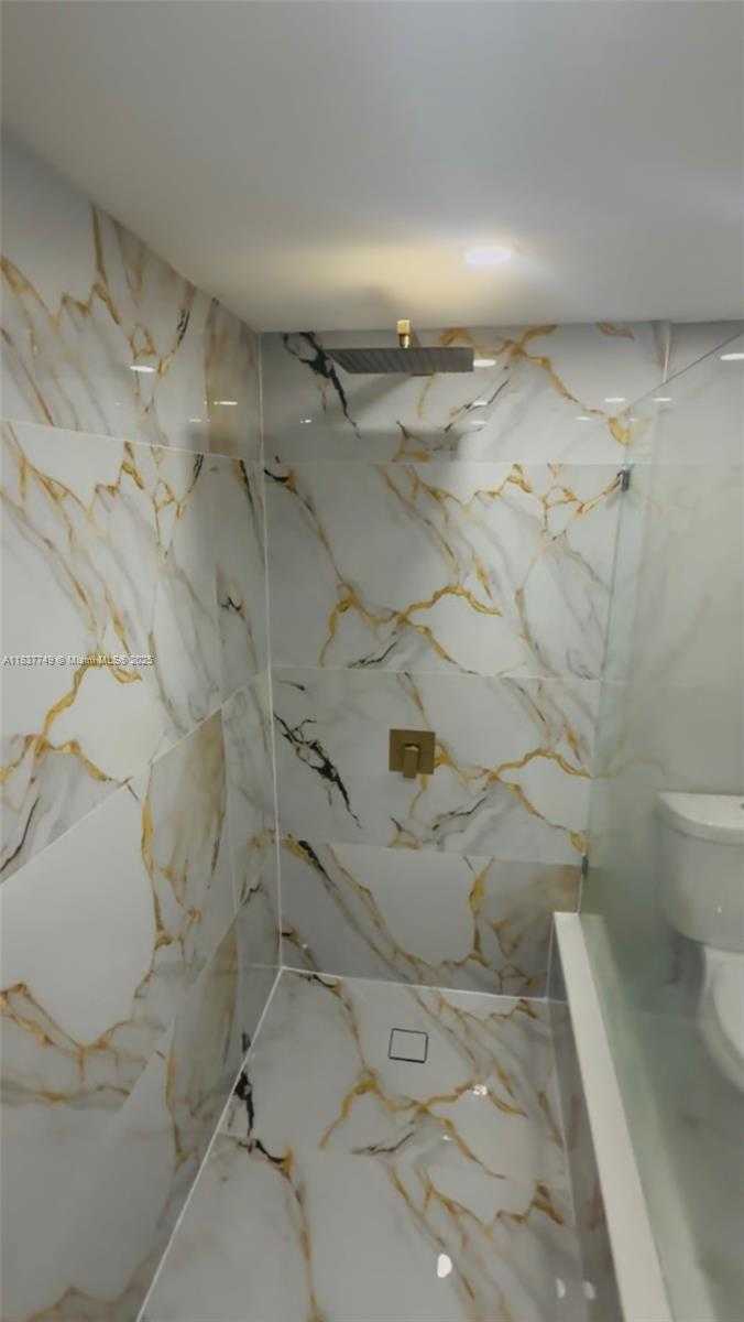 Small Image of 600 NORTH WEST 214TH ST #105, Miami Gardens Number 11
