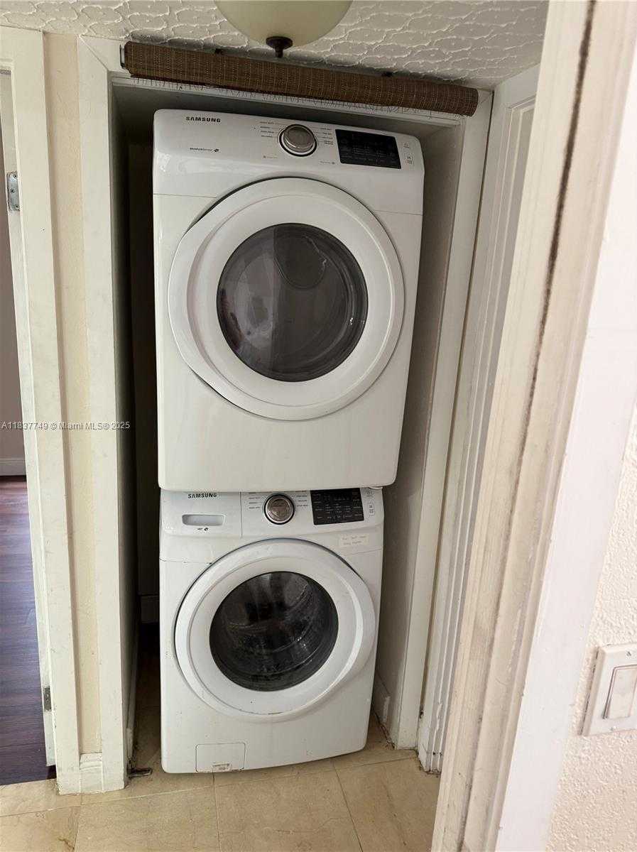 Small Image of 600 NORTH WEST 214TH ST #105, Miami Gardens Number 14