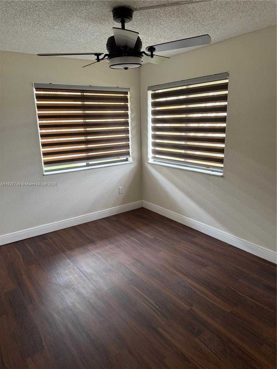 Small Image of 600 NORTH WEST 214TH ST #105, Miami Gardens Number 3