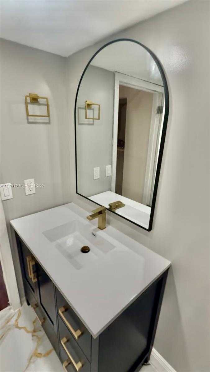 Small Image of 600 NORTH WEST 214TH ST #105, Miami Gardens Number 4