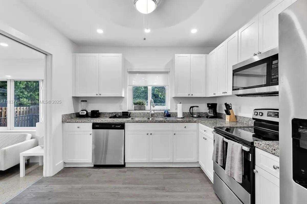 Small Image of 5821 NORTH WEST 1ST AVE #80, Miami Number 4
