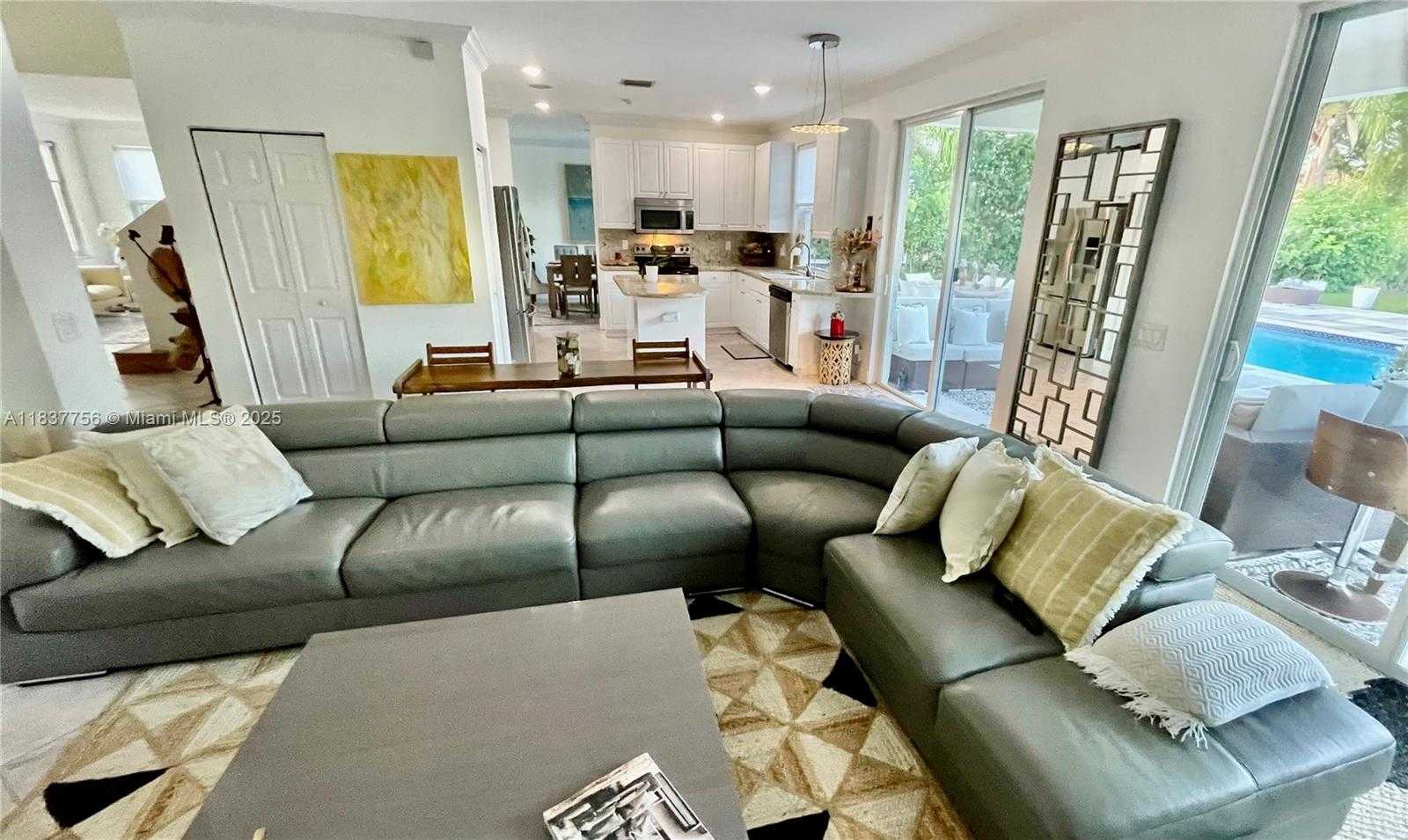 Small Image of 4093 STAGHORN LN, Weston Number 18