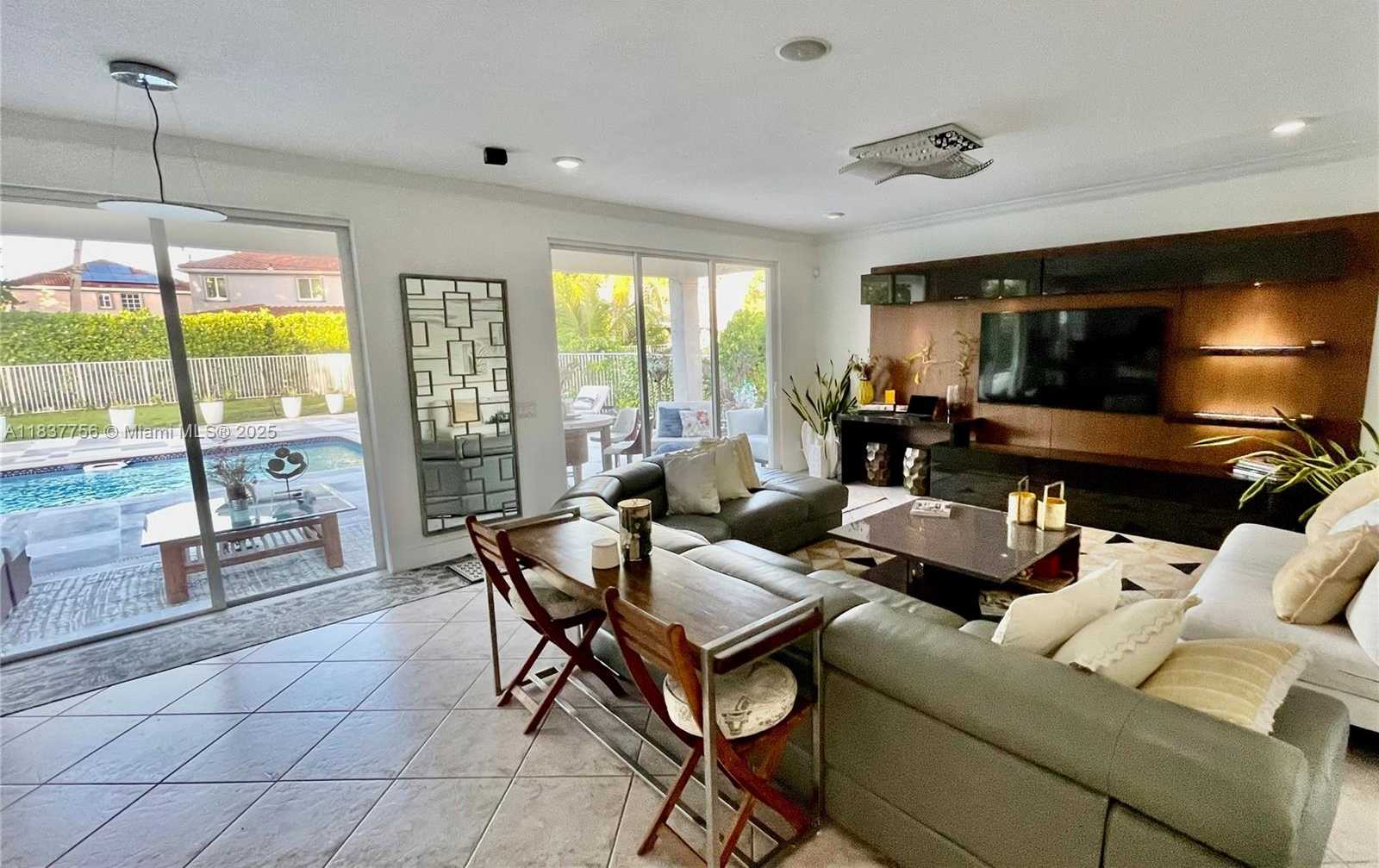 Small Image of 4093 STAGHORN LN, Weston Number 20