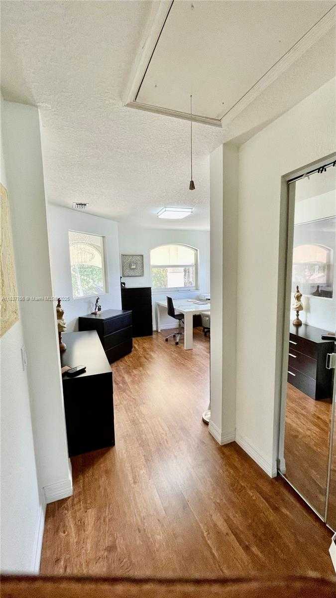 Small Image of 4093 STAGHORN LN, Weston Number 23