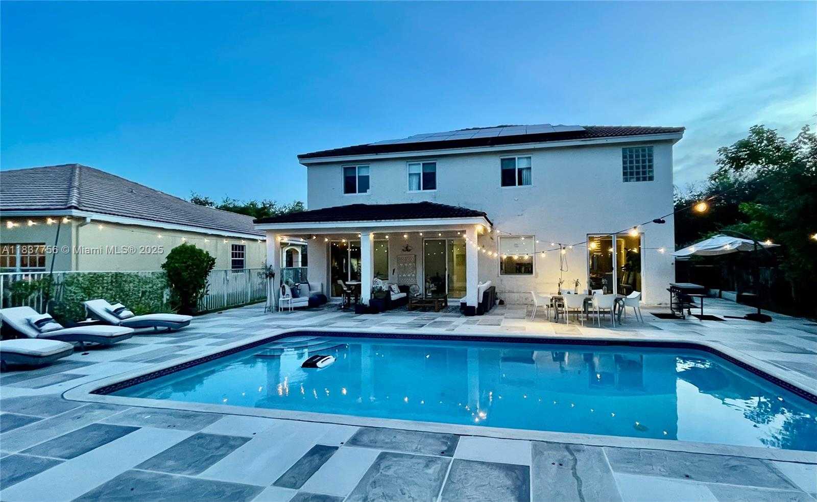 Small Image of 4093 STAGHORN LN, Weston Number 45