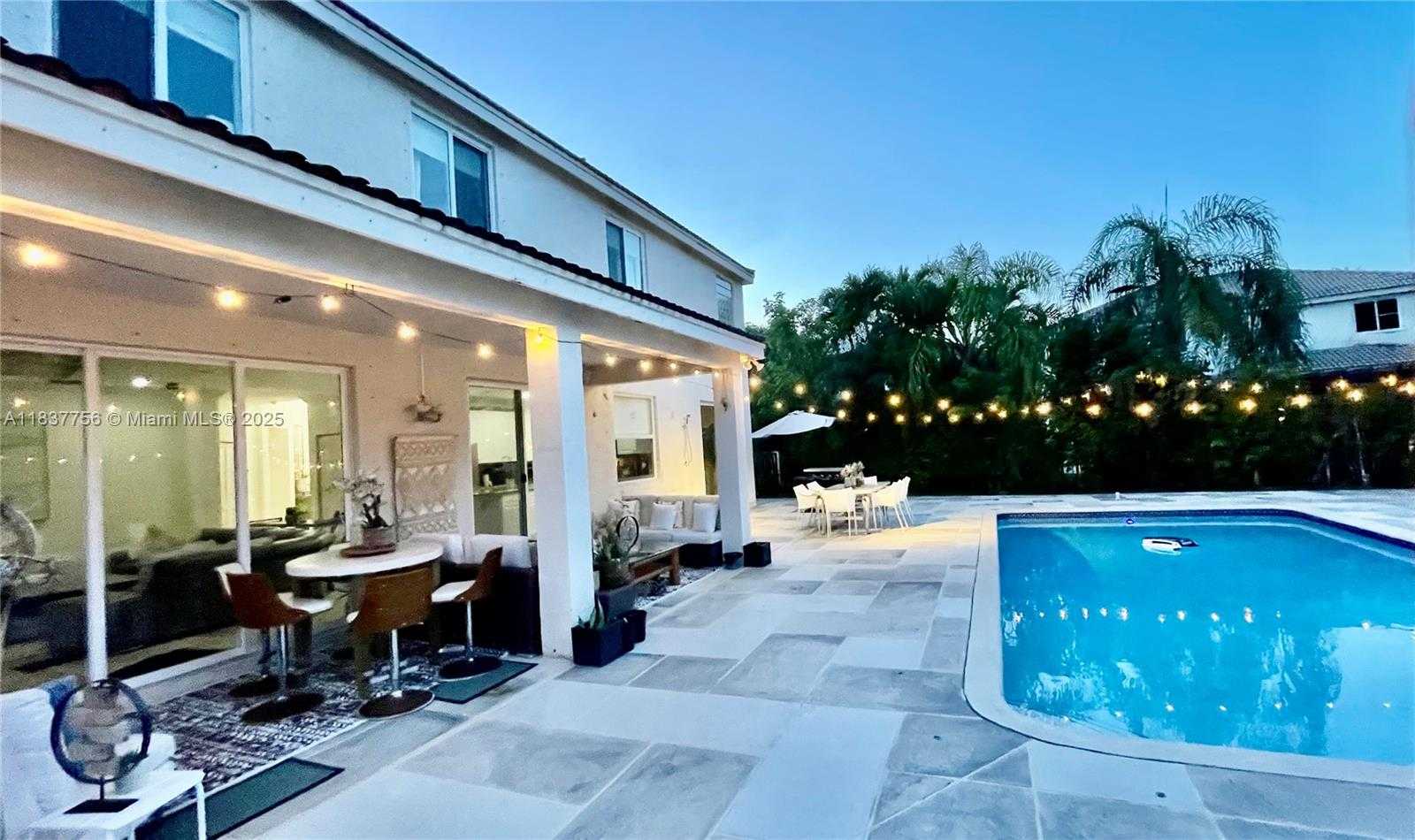 Small Image of 4093 STAGHORN LN, Weston Number 50