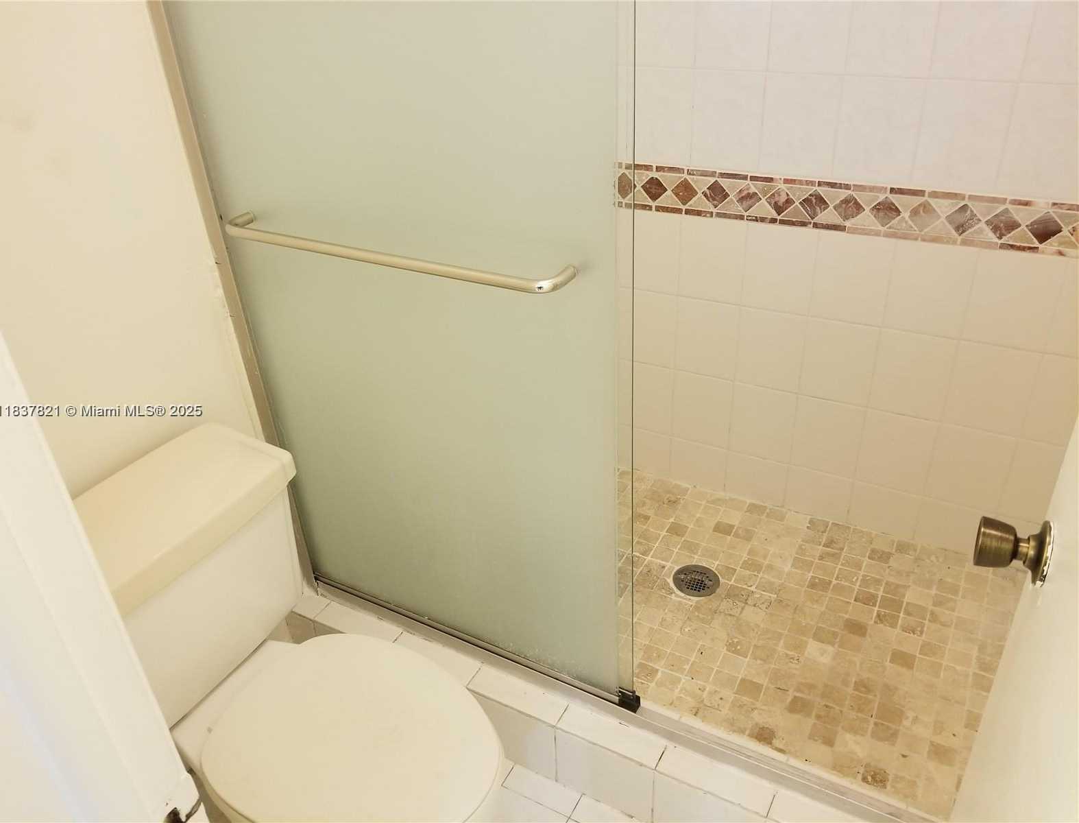 Small Image of 8851 NORTH WEST 119TH #4112, Hialeah Gardens Number 7