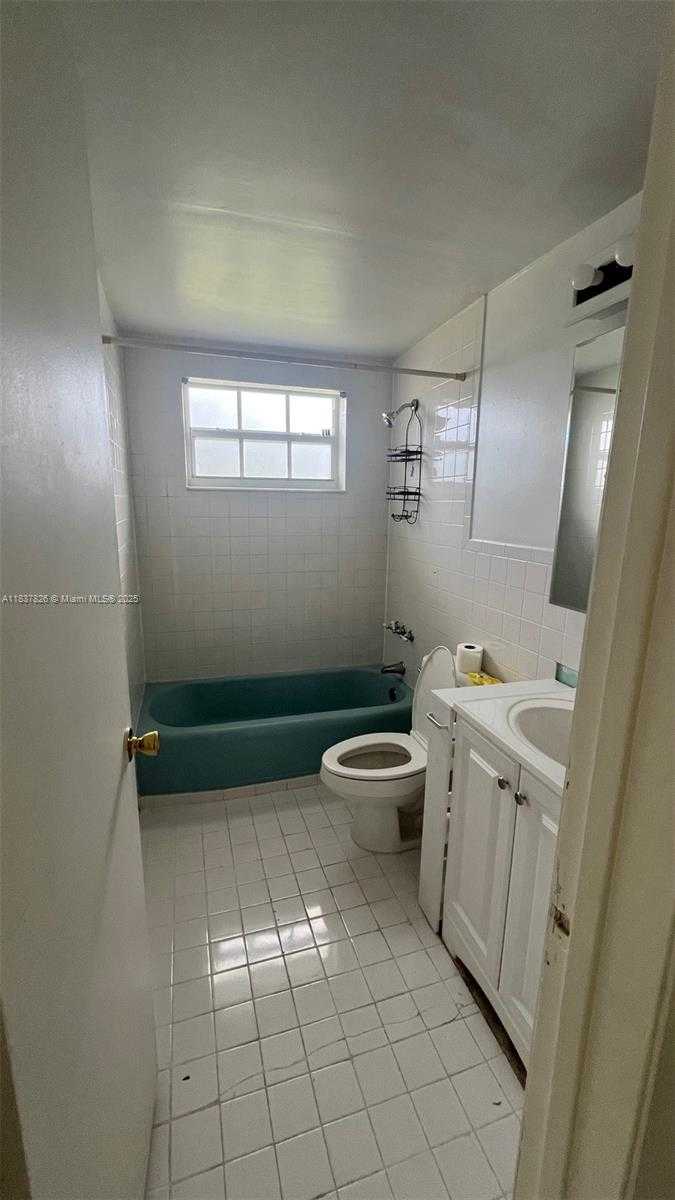 Small Image of 7920 EAST DR #10, North Bay Village Number 12