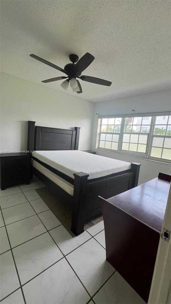 Small Image of 7920 EAST DR #10, North Bay Village Number 14