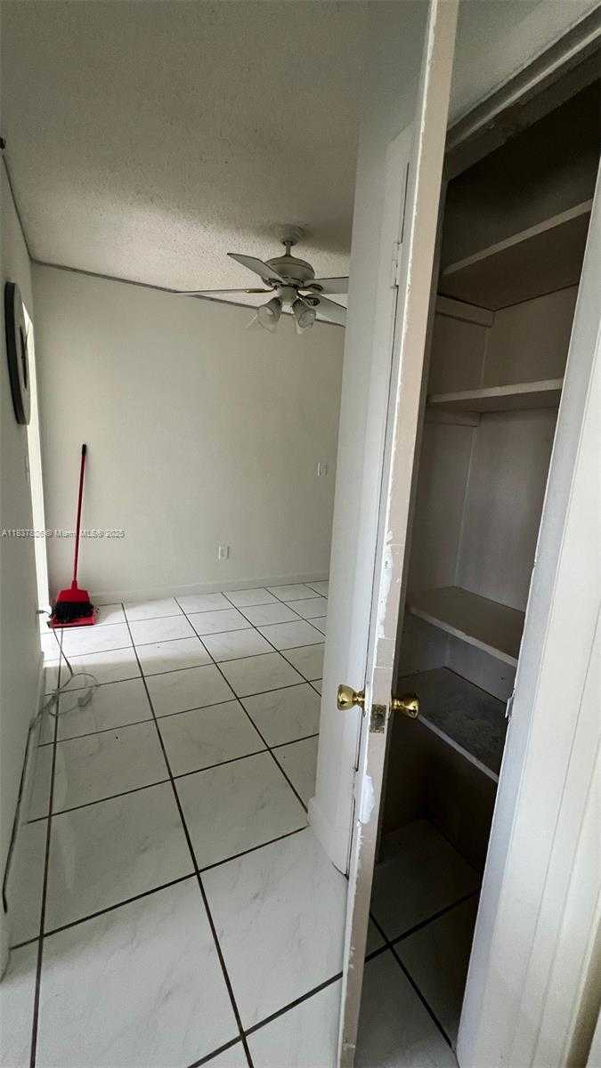 Small Image of 7920 EAST DR #10, North Bay Village Number 16