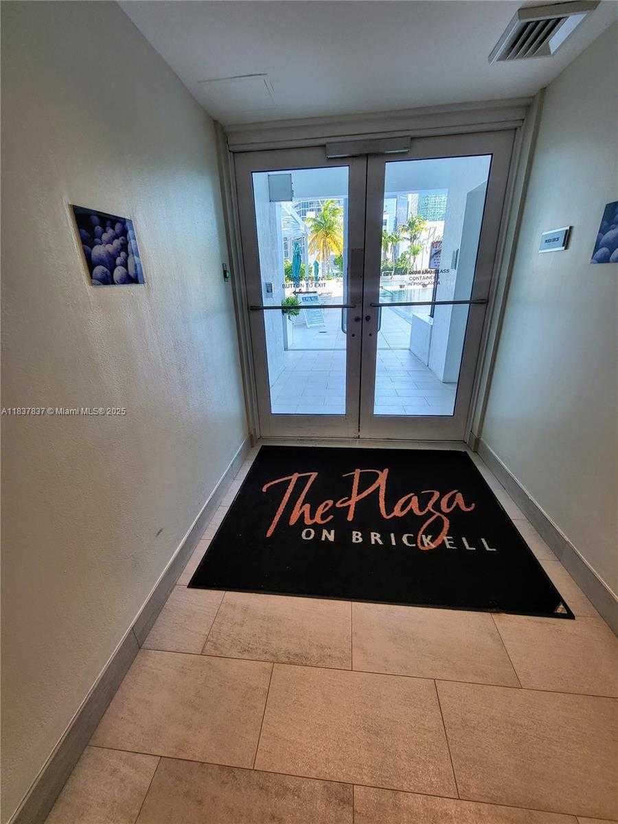 Small Image of 950 BRICKELL BAY DR #2605, Miami Number 22