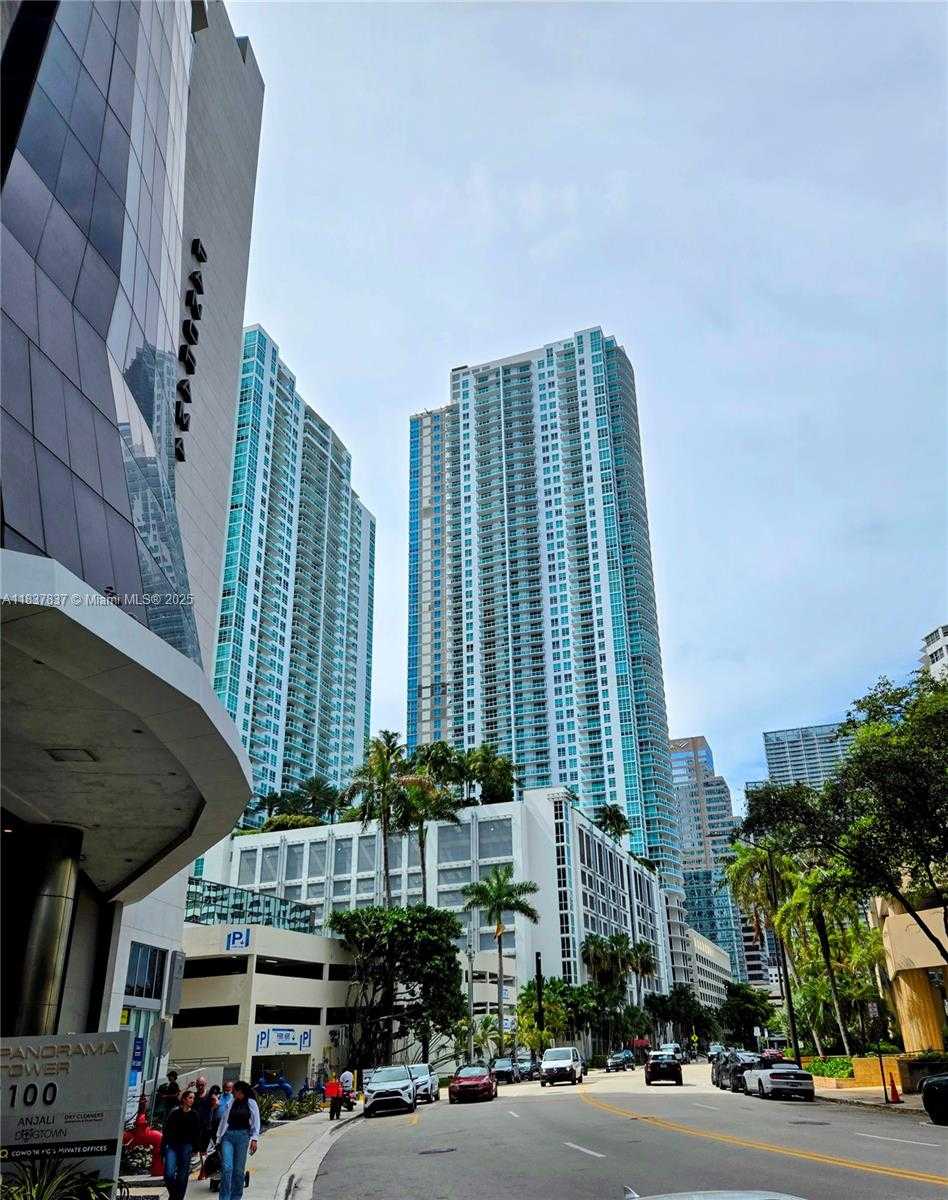 Small Image of 950 BRICKELL BAY DR #2605, Miami Number 39