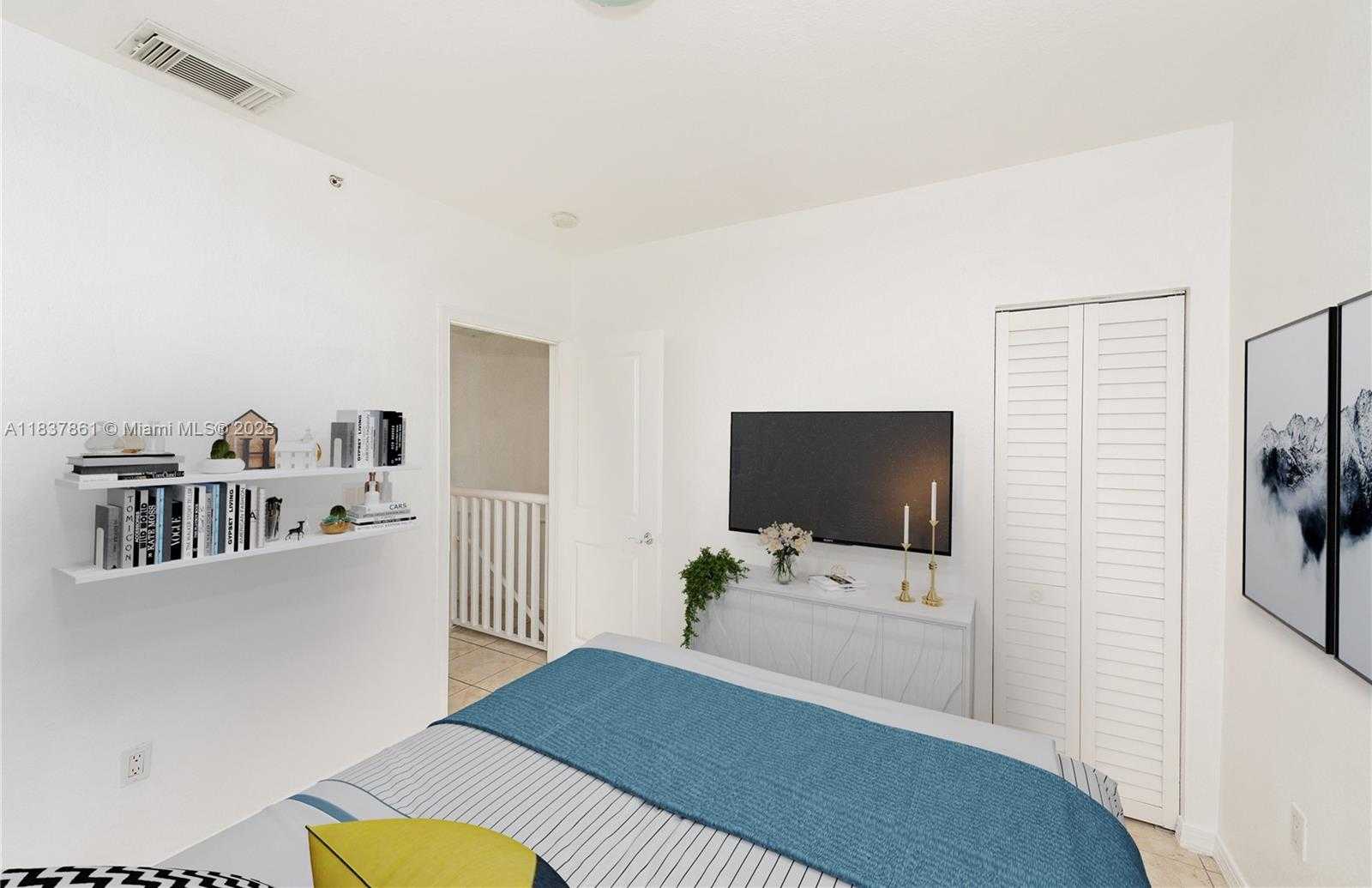 Small Image of 8041 HARDING AVE #104, Miami Beach Number 12