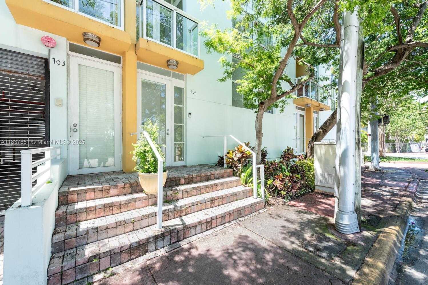 Small Image of 8041 HARDING AVE #104, Miami Beach Number 2