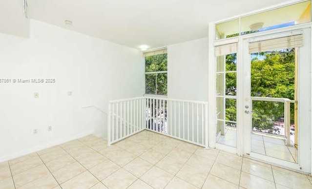 Small Image of 8041 HARDING AVE #104, Miami Beach Number 7