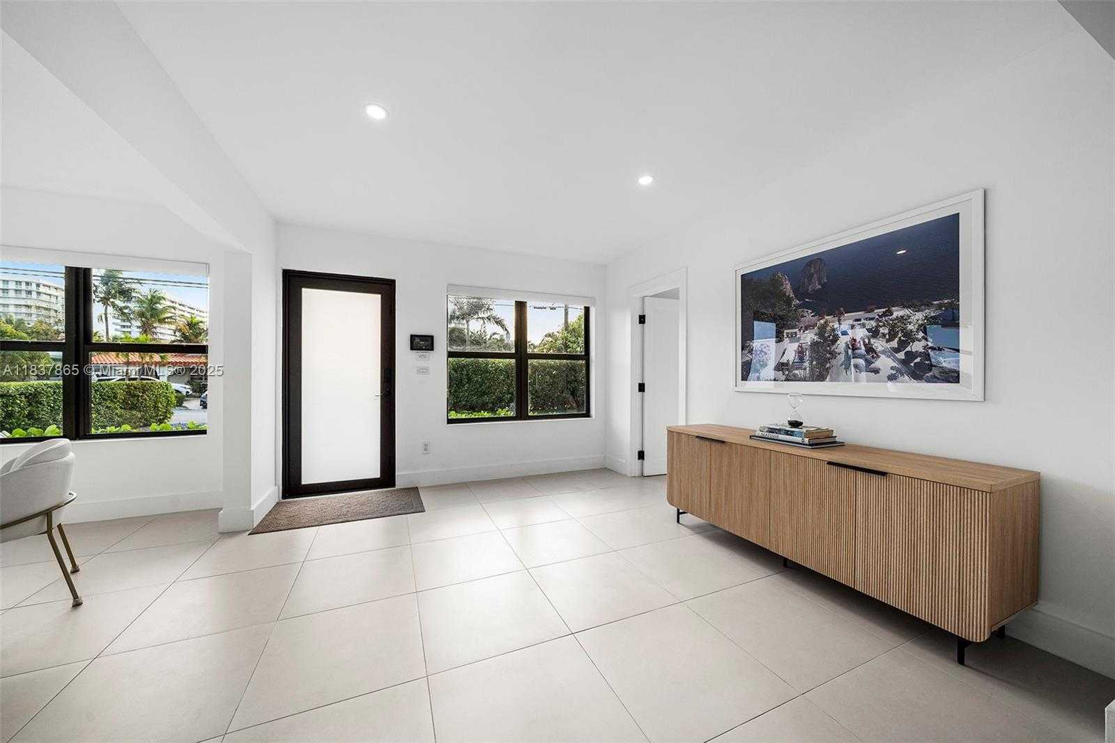 Small Image of 8844 ABBOTT AVE, Surfside Number 12