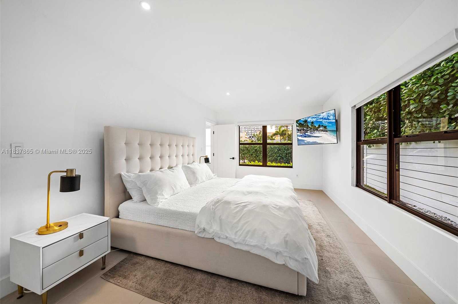 Small Image of 8844 ABBOTT AVE, Surfside Number 20