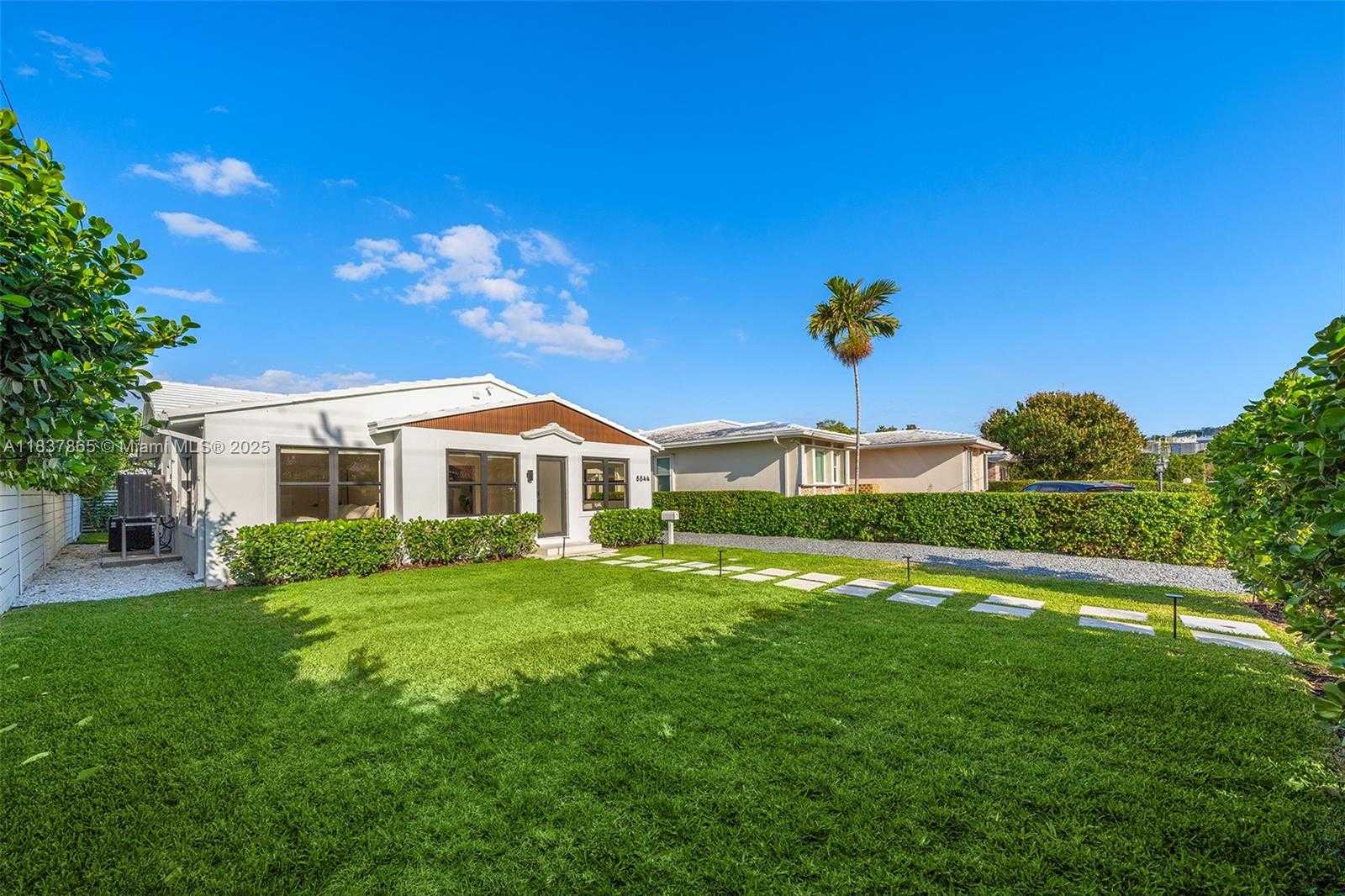 Small Image of 8844 ABBOTT AVE, Surfside Number 4